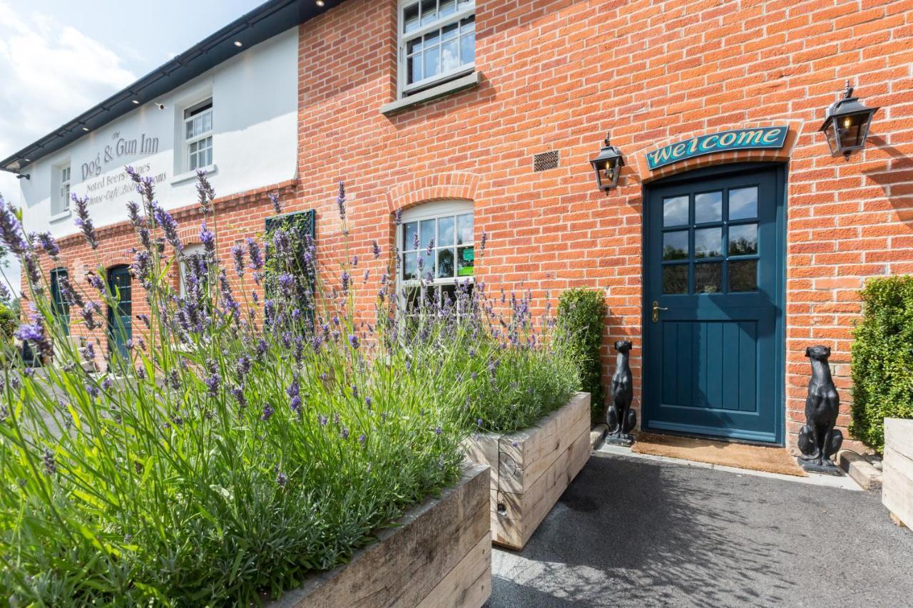 The Dog & Gun Inn Netheravon Exterior photo